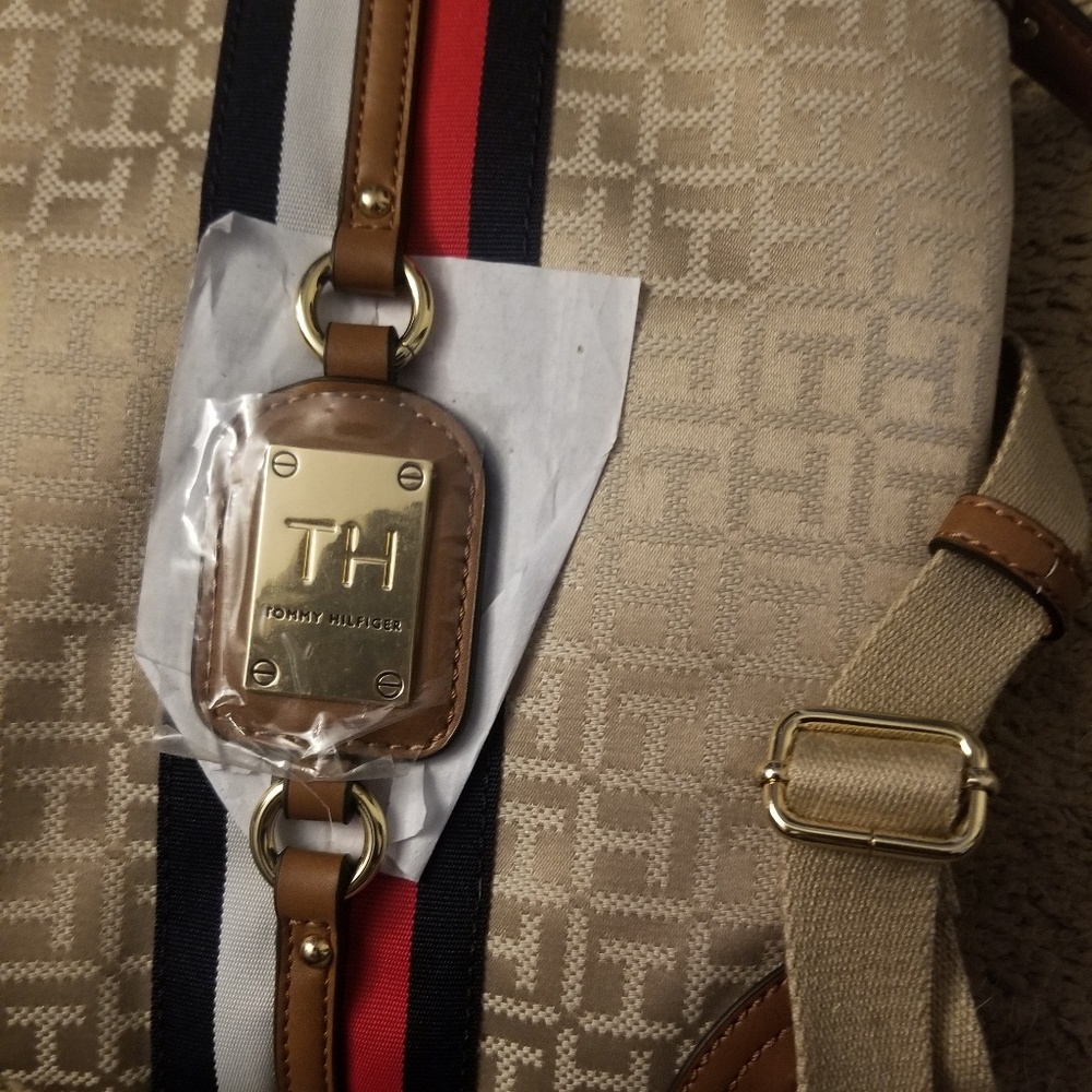 Tommy  Hilfiger Shoulder Strap Purse